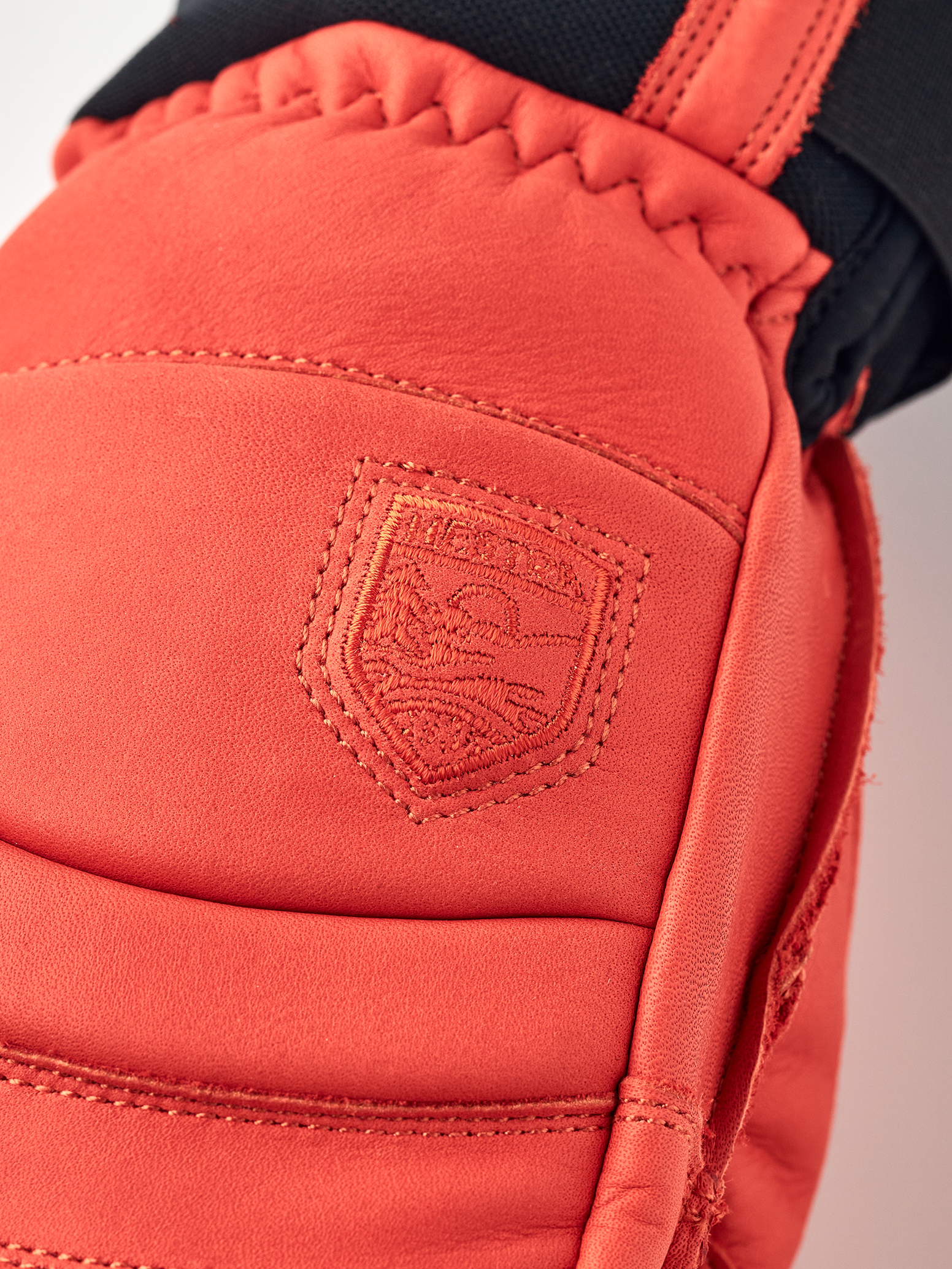 hestra-fall-line-mitt-skif-ustling-gr-8-rindsleder-warm image 4