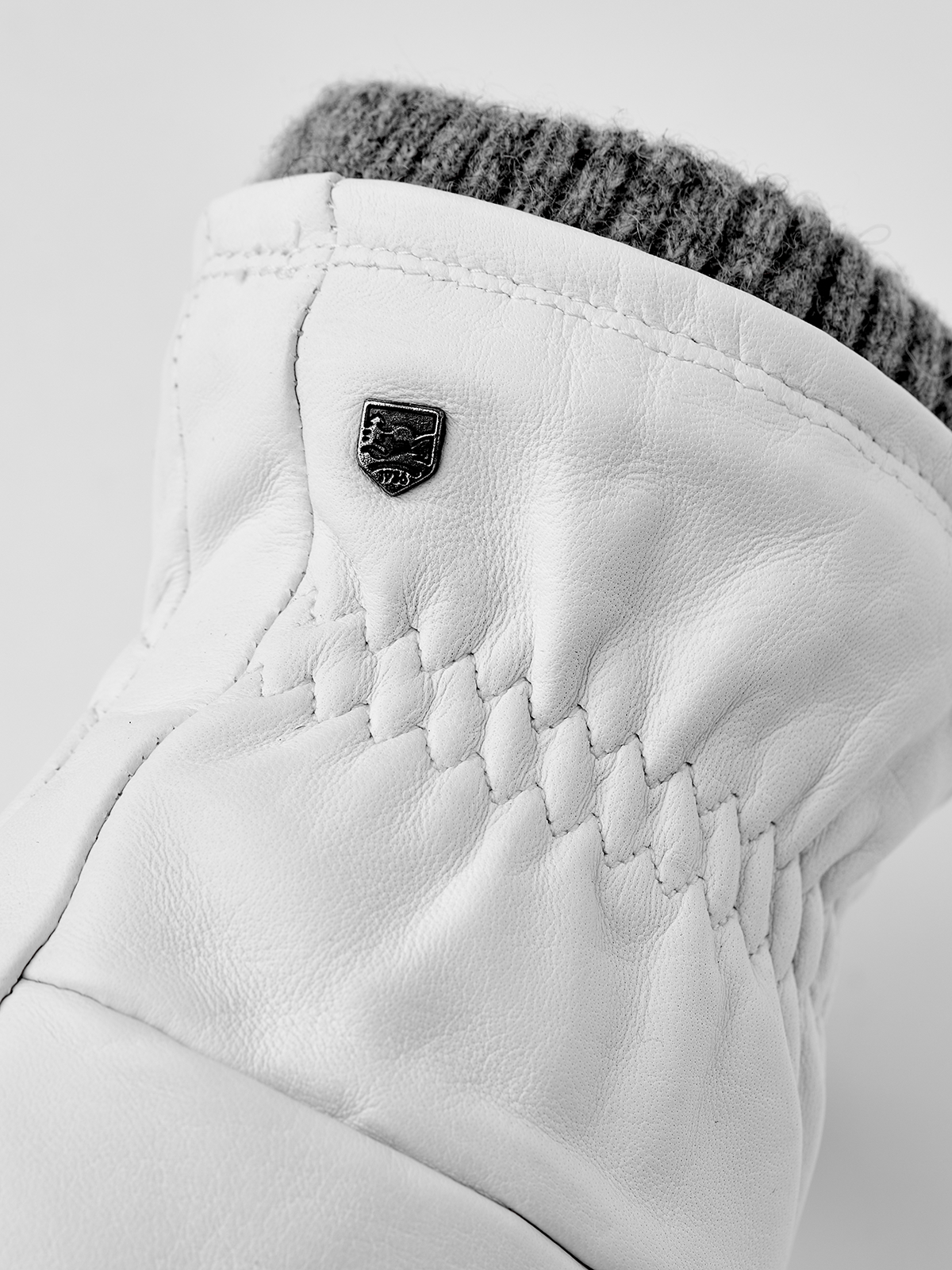 hestra-winston-torun-f-ustling-damen-lammleder-warm image 3